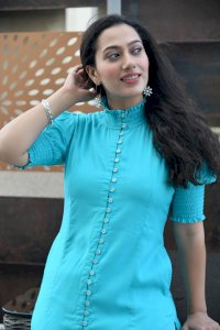 DHVIJA SMOCKED-BUTTONED KURTA